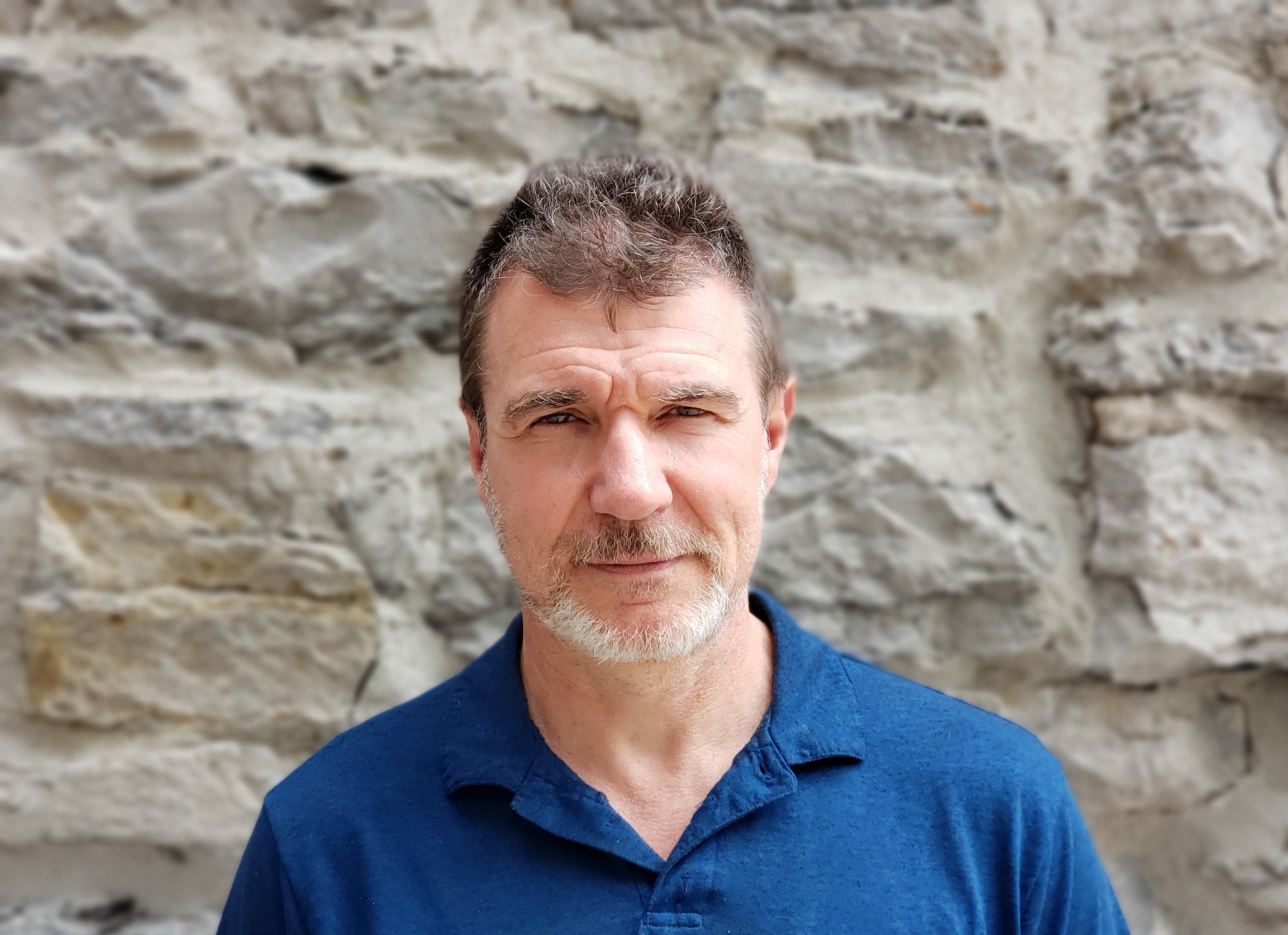 Atto Soares, Ceo